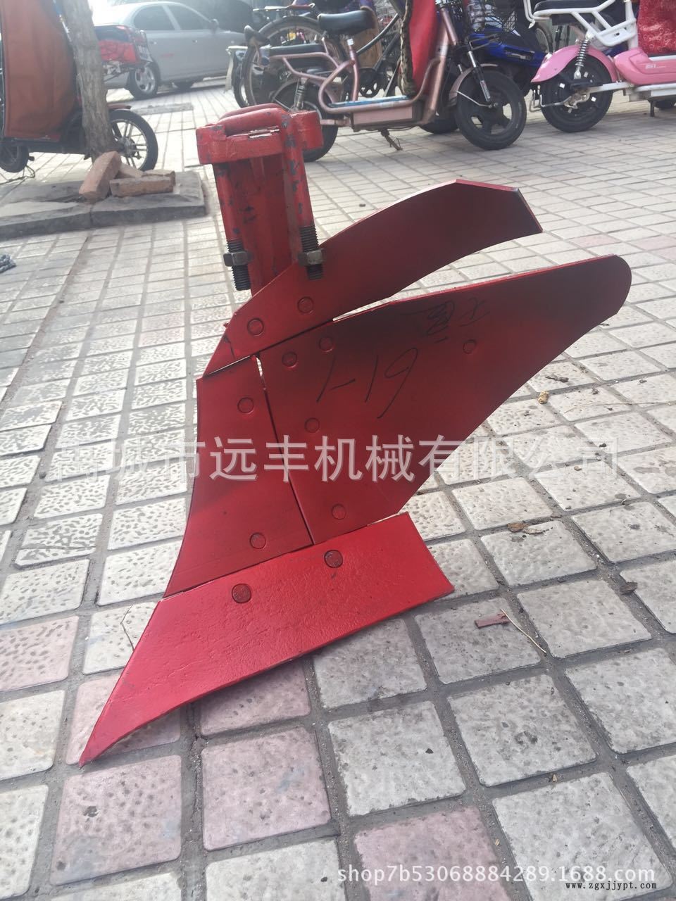 旋耕機后邊轉配開溝起壟犁頭 生產定做雙面開溝起壟犁頭 優質犁頭示例圖4