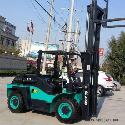 1廠家供應(yīng)、越野四驅(qū)叉車、鉸接式越野叉車 帶側(cè)移cpcy40、實心輪胎 支持定做 實心輪胎