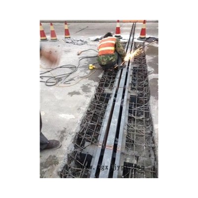 新聞：陜西渭南公路橋梁伸縮縫安裝隊伍
