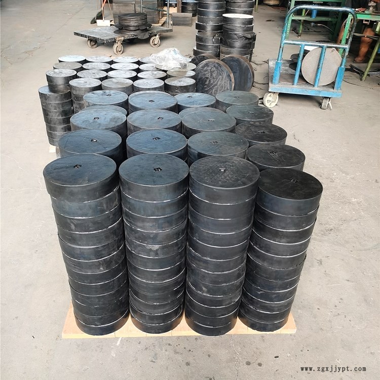 上饒鄱陽縣矩形橡膠支座_隔震橡膠支座產品參數