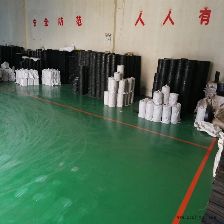 上饒鄱陽縣矩形橡膠支座_隔震橡膠支座產品參數