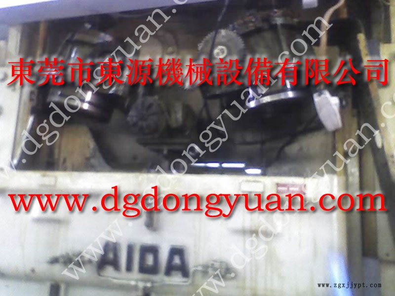 省油  沖床自動(dòng)噴油機(jī)，沖壓機(jī)械手配套噴油機(jī)  找 東永源