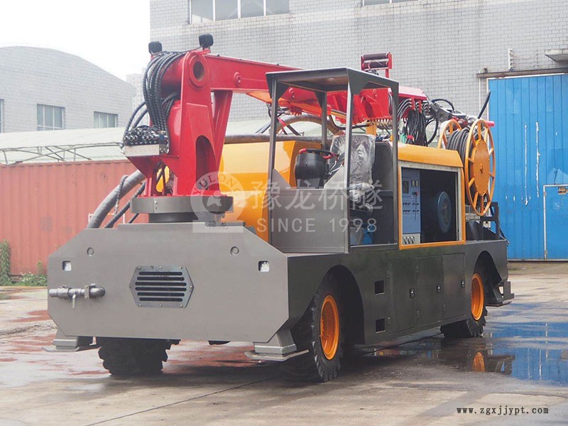 小型機械手濕噴車好